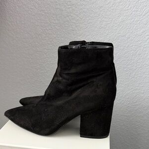 Chic Black Heeled Boots